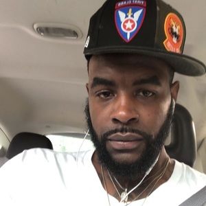 Meet your Posher, Jaron